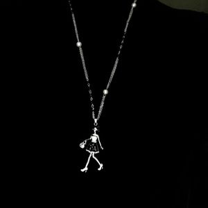 Brand New Long Black and White Pearl Necklace